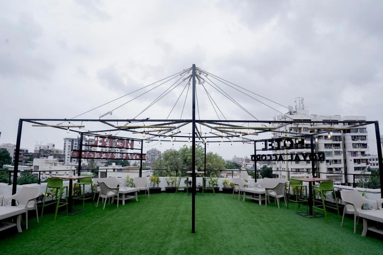 Hotel Royal Accord Surat Exterior foto